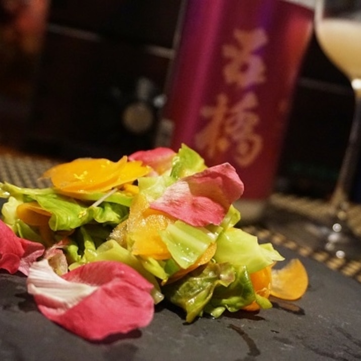 【愛知食材】春キャベツとエディブルフラワーのサラダ